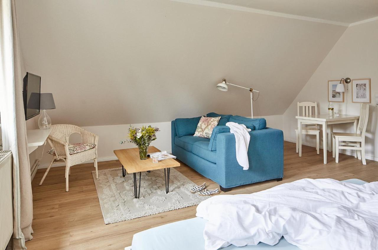 Gut Hohenstein - Meiereiappartment Barkelsby Екстер'єр фото